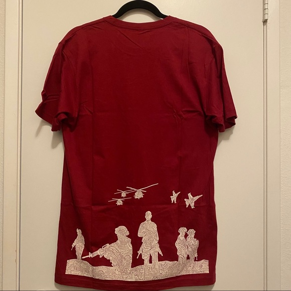 Red Flag Freedom Isn’t Free T-shirt New - Picture 2 of 5